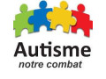 auxiliaire-de-vie-scolaire-pour-accompagner-un-enfants-autiste-a-lecole-et-a-domicile-small-0