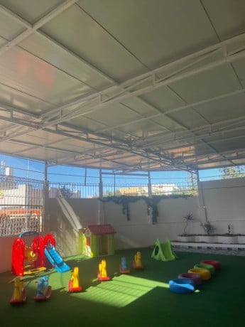 a-vendre-locaux-titres-pour-creche-equipee-big-2