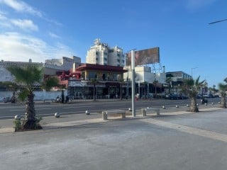 Location terrasse pour panneaux publicitaires